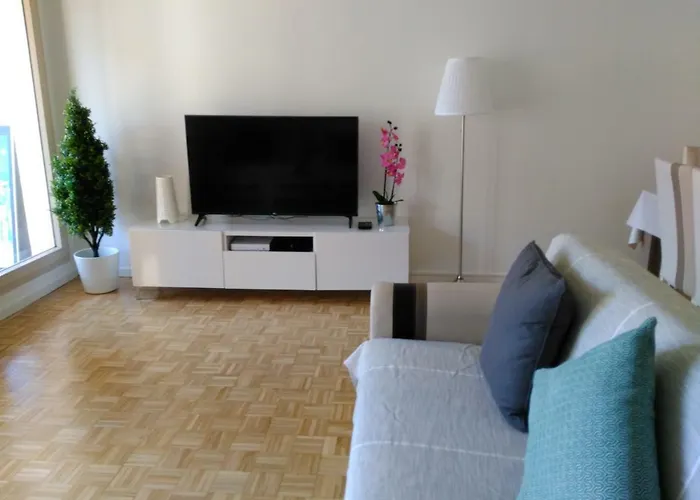 Bel Et Spacieux Appartement De 84 M² Avec Parking Tres Proche Du Metro Garibaldi