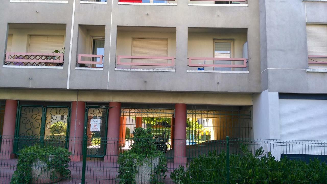 Bel Et Spacieux De 84 M² Avec Parking Tres Proche Du Metro Garibaldi *