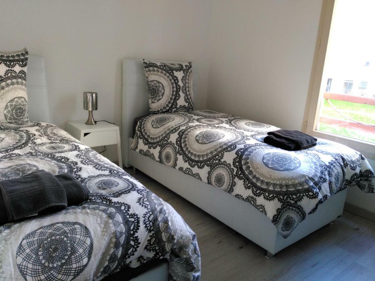 Bel Et Spacieux De 84 M² Avec Parking Tres Proche Du Metro Garibaldi * Lyon