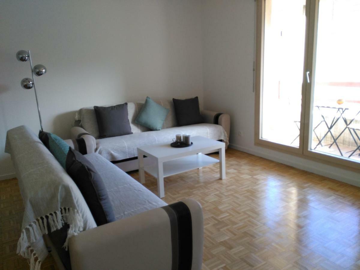 Bel Et Spacieux De 84 M² Avec Parking Tres Proche Du Metro Garibaldi Lyon